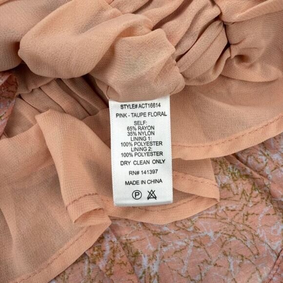 ASTR The Label Theron Bubble Sleeve Peplum Top Sz Small Pink Taupe Floral - Picture 6 of 7